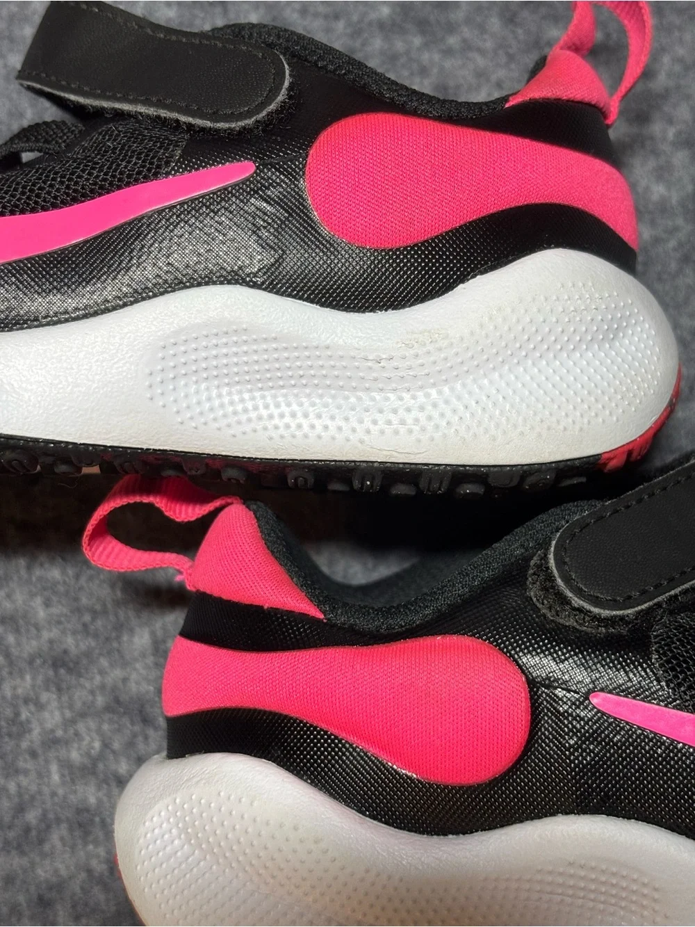 Nike Kids Black and Hot Pink Lightweight Sneakers 9C